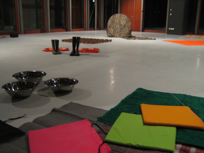 Mushi kiki performances