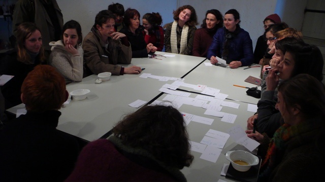 Une plage / château de La Roche-Guyon